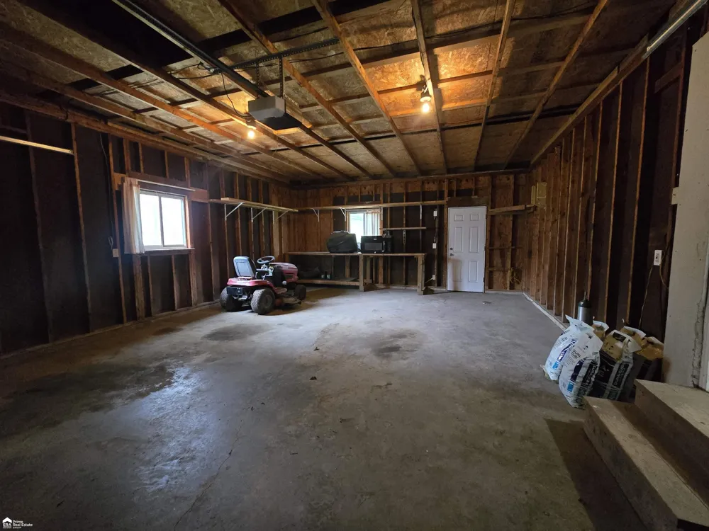 819 W Summit Street Vernon Township, MI 48429