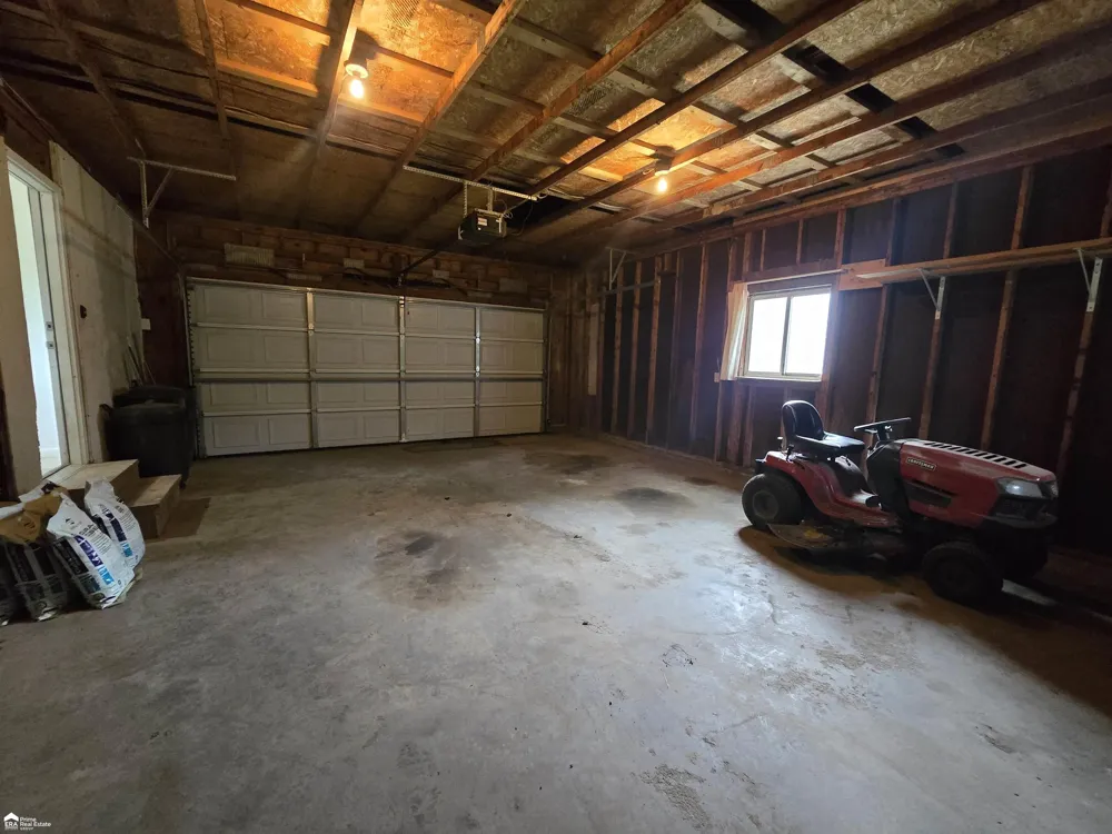 819 W Summit Street Vernon Township, MI 48429