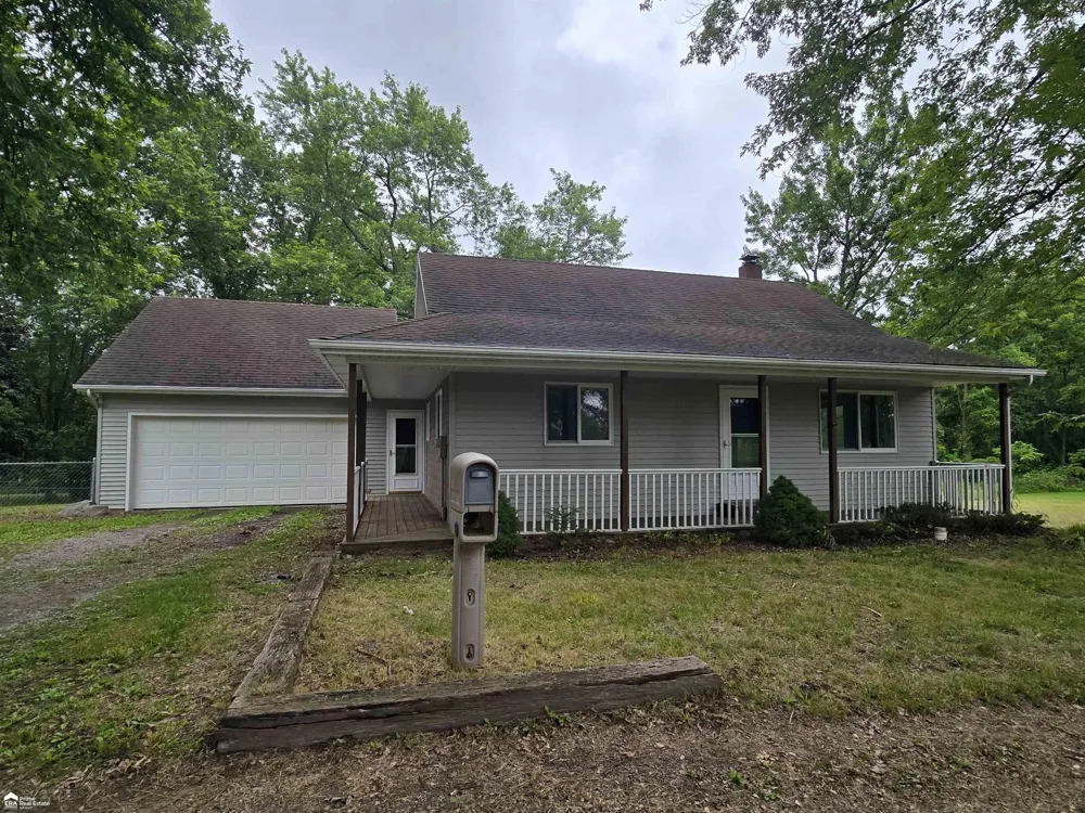 819 W Summit Street Vernon Township, MI 48429