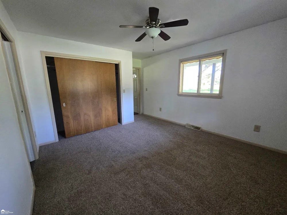 819 W Summit Street Vernon Township, MI 48429