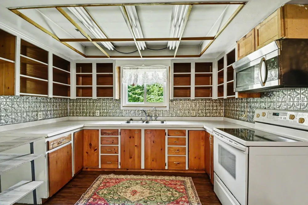 7579 Hillsdale Drive Plainfield Township, MI 48739