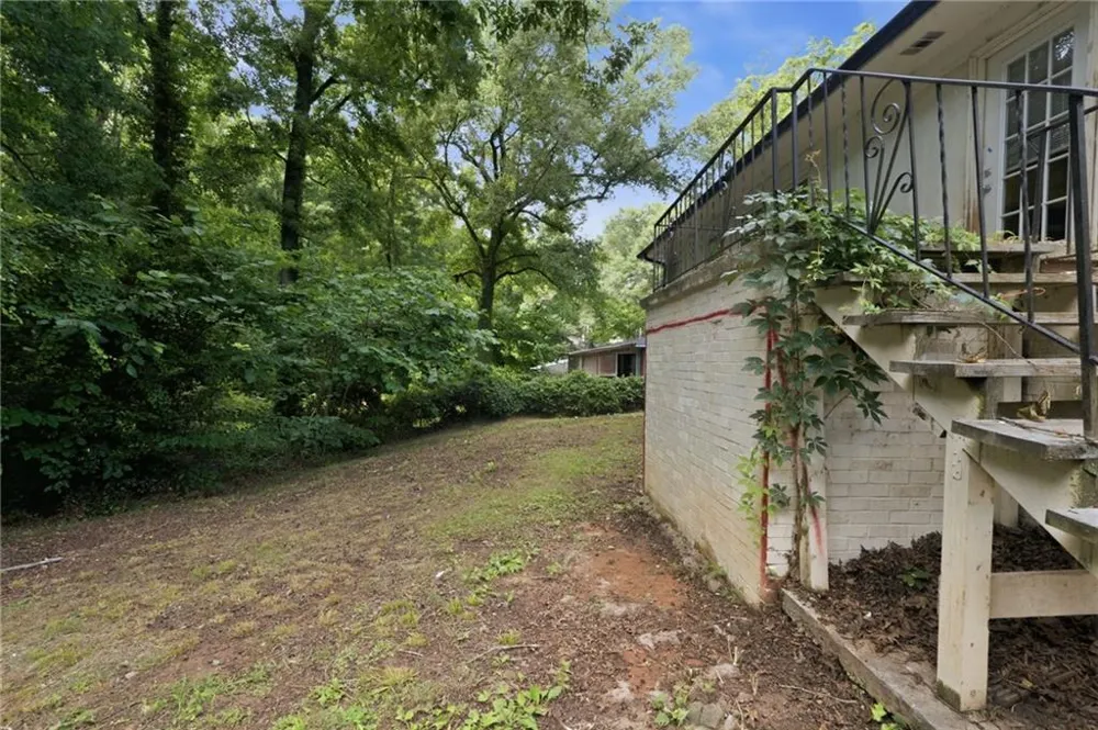 6135 Holiday Boulevard Forest Park, GA 30297