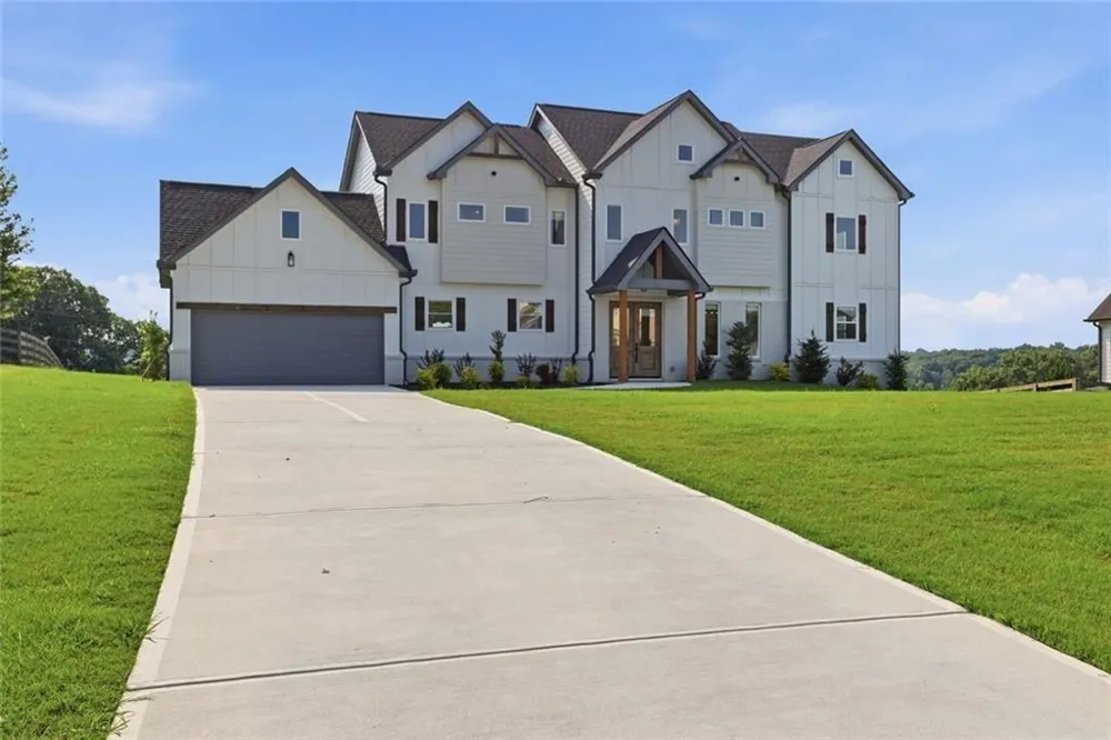 5746 Avalon Commons Way Clermont, GA 30527