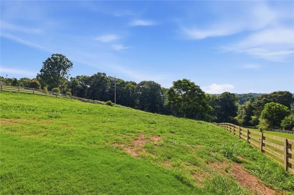 5746 Avalon Commons Way Clermont, GA 30527