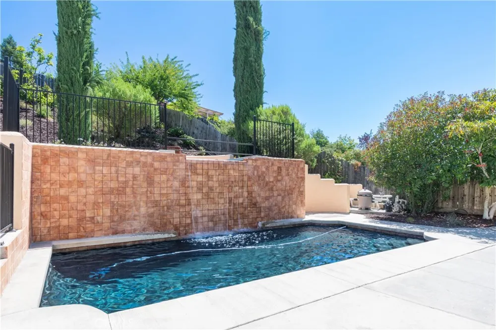 781 Angus St. Paso Robles, CA 93446