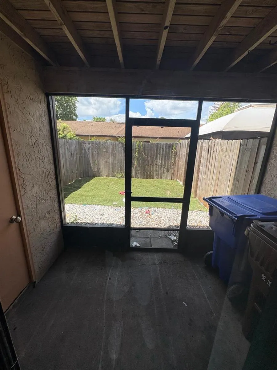 1838 Foxhall Circle Kissimmee, FL 34741