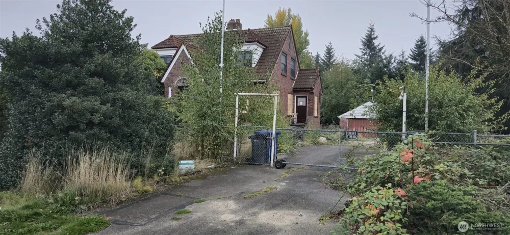 2857 S 152nd Street SeaTac, WA 98188