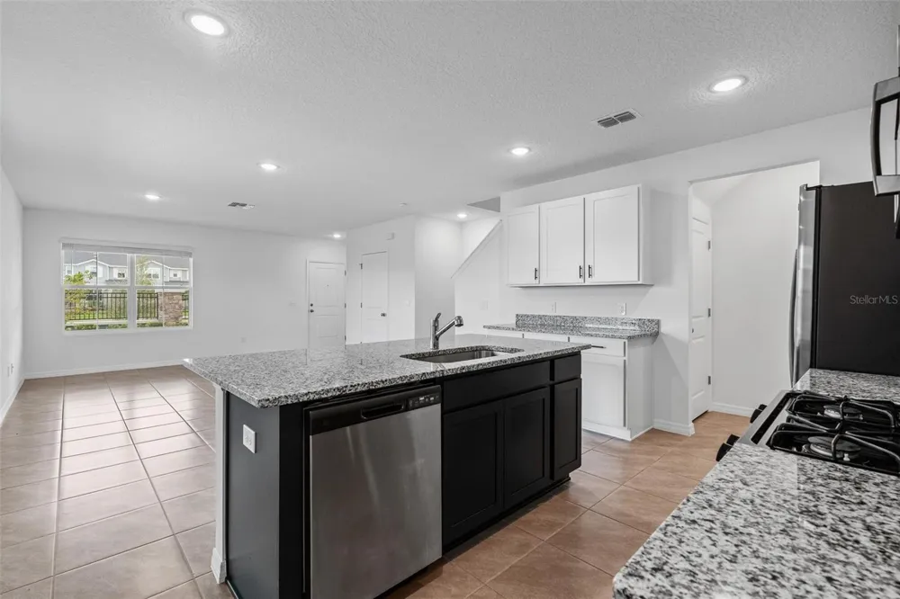 14942 WINDFLOWER ALLEY Winter Garden, FL 34787