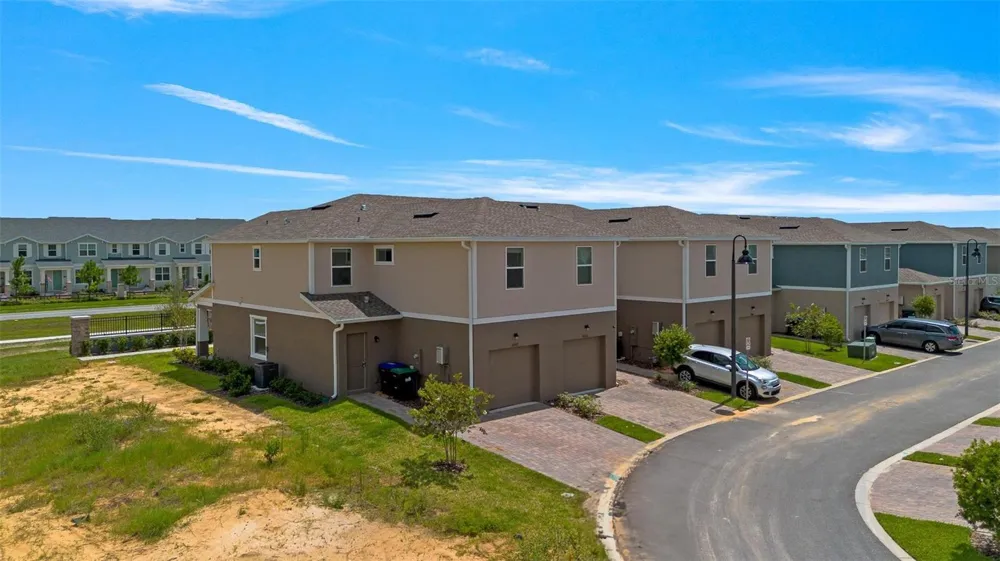 14942 WINDFLOWER ALLEY Winter Garden, FL 34787