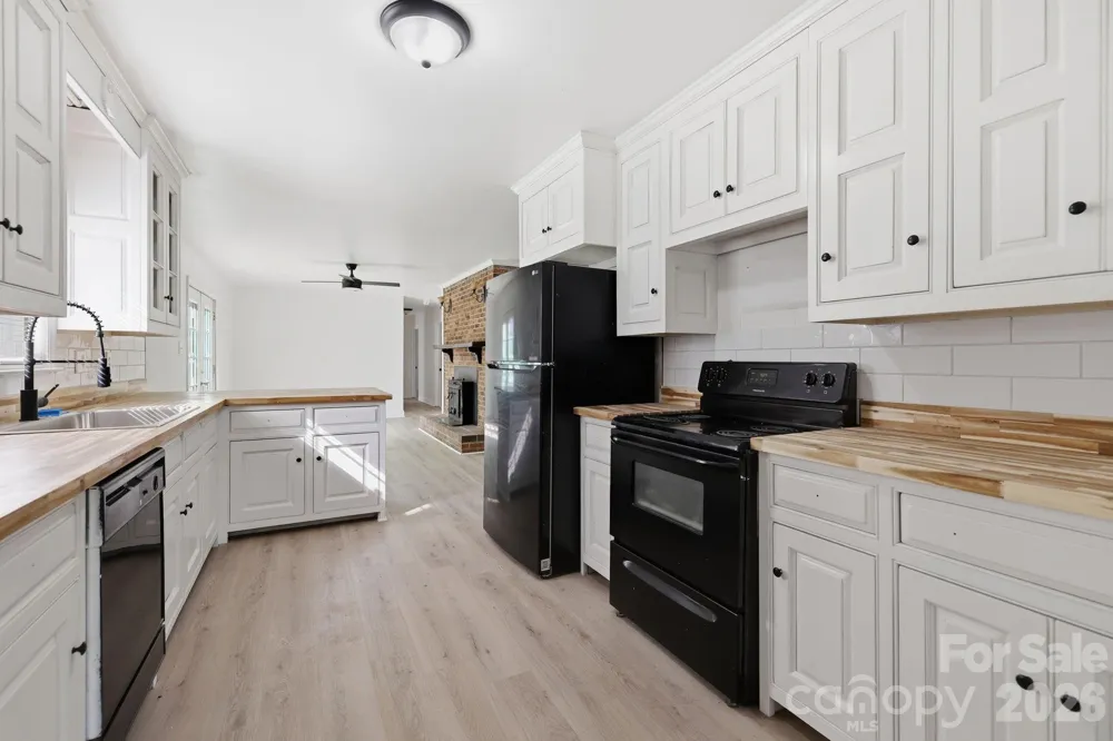 310 Roy Eaker Road Cherryville, NC 28021