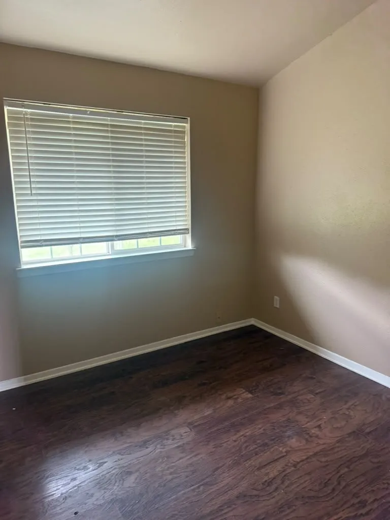 4237 Upland Way Garland, TX 75042