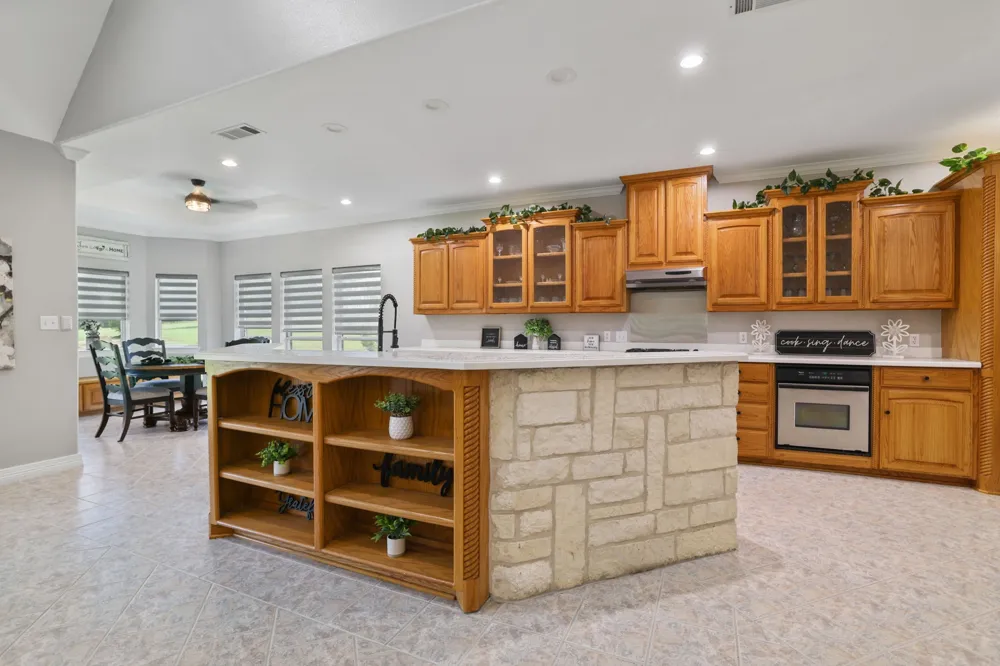 303 Celtic Road Howe, TX 75459
