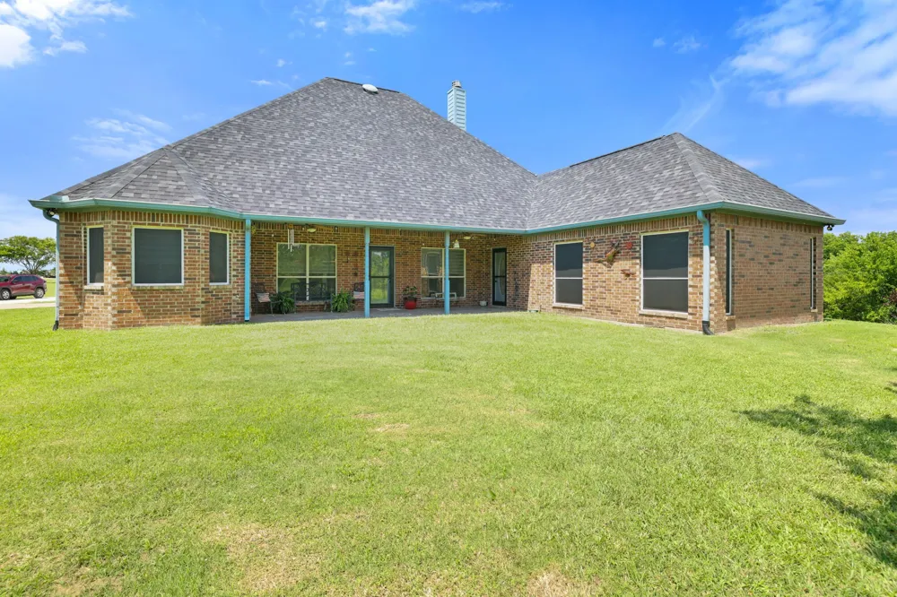 303 Celtic Road Howe, TX 75459