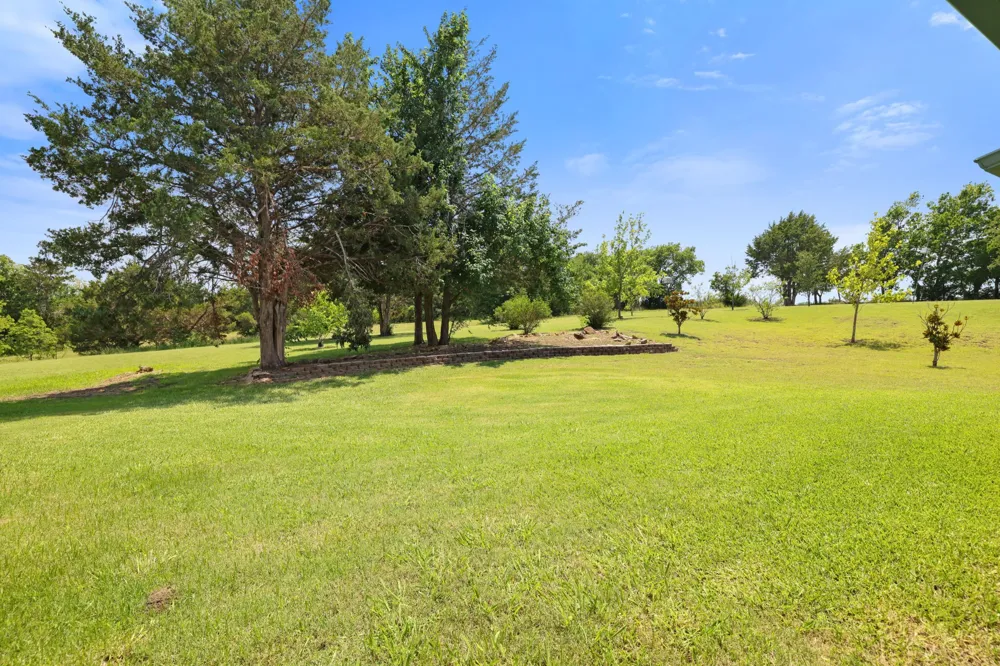 303 Celtic Road Howe, TX 75459