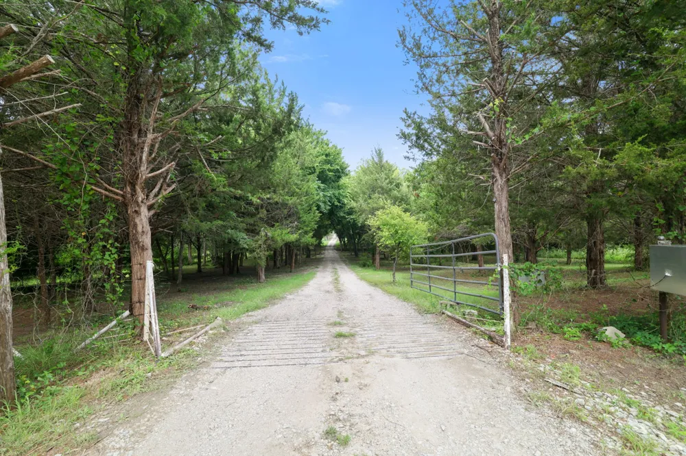 303 Celtic Road Howe, TX 75459