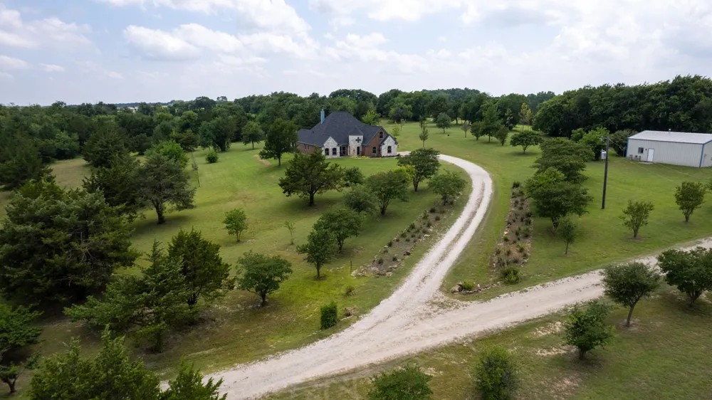 303 Celtic Road Howe, TX 75459