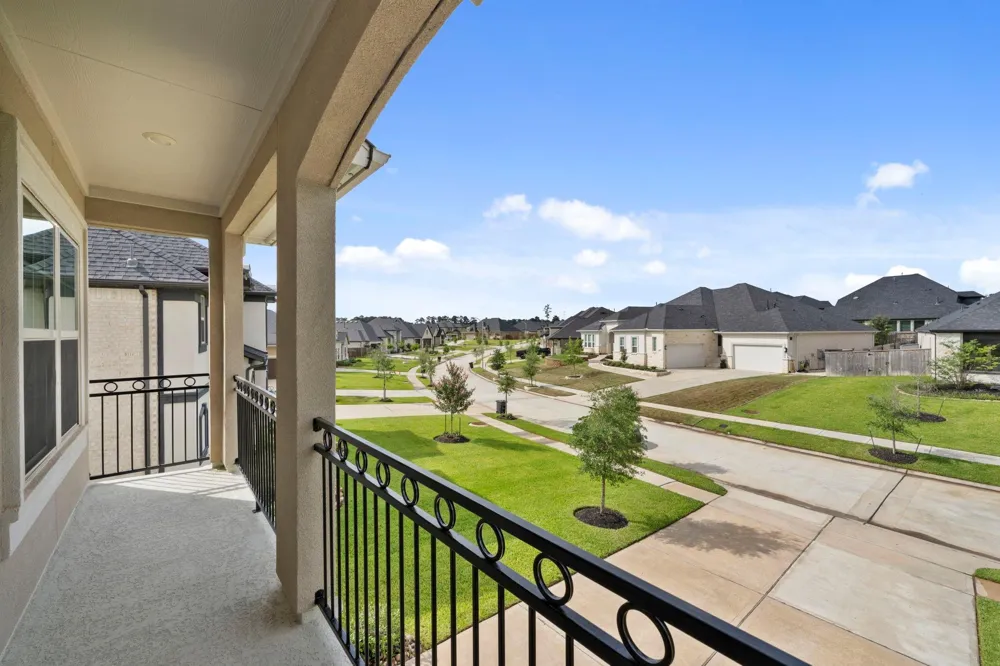 1021 Lakemont Bend Lane Pinehurst, TX 77362
