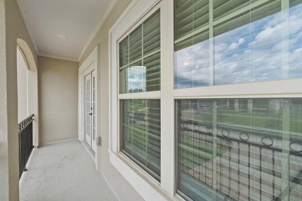1021 Lakemont Bend Lane Pinehurst, TX 77362