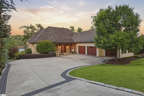 147 S Edgewater Drive
