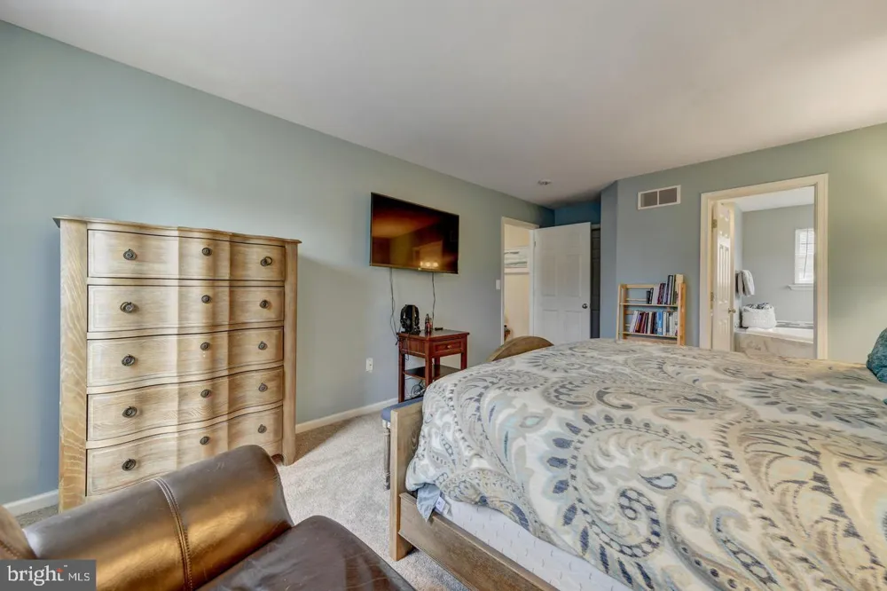 141 QUIET ROAD Sicklerville, NJ 08081