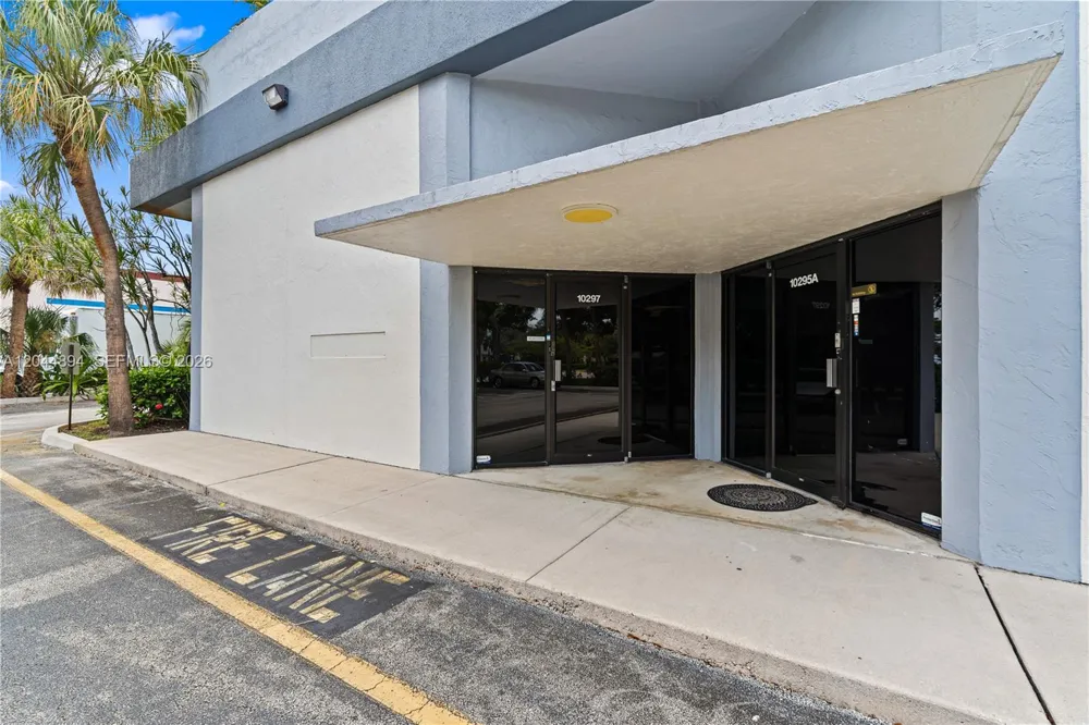 10297 NW 46th St #1A Sunrise, FL 33351