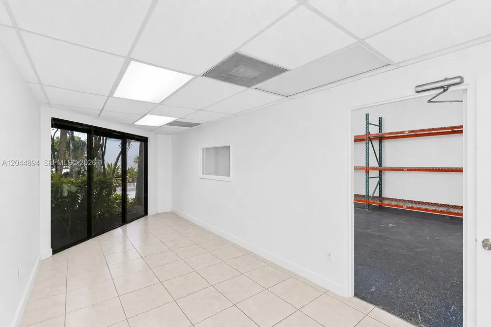 10297 NW 46th St #1A Sunrise, FL 33351