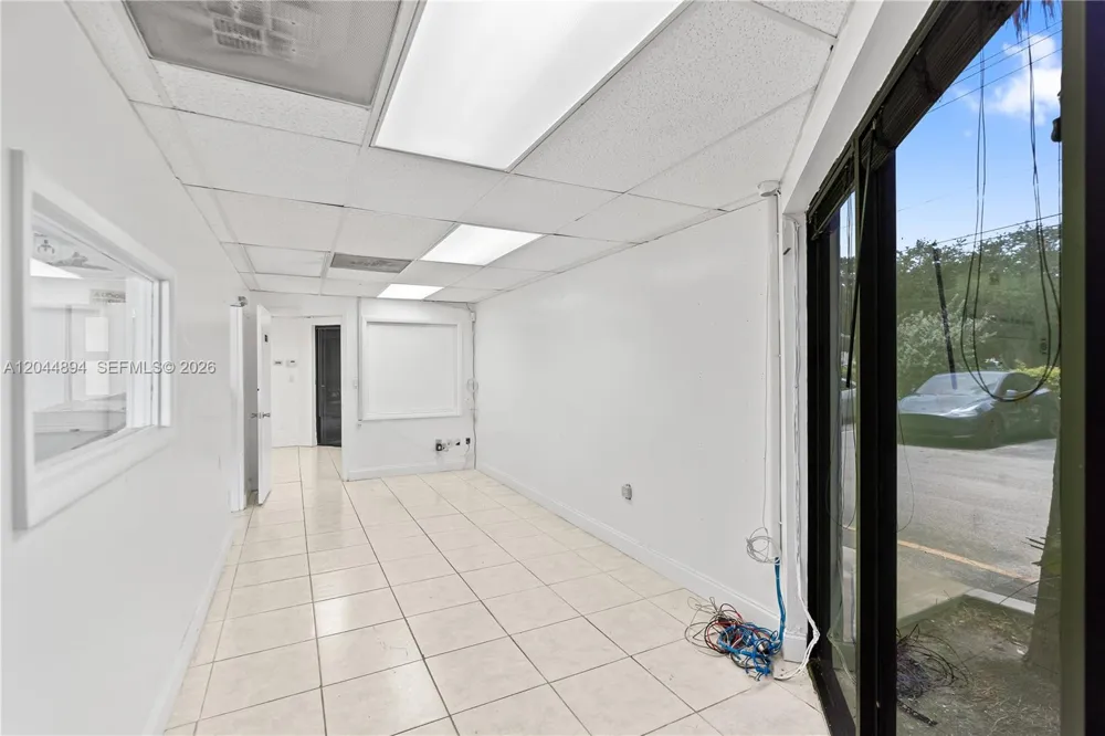 10297 NW 46th St #1A Sunrise, FL 33351