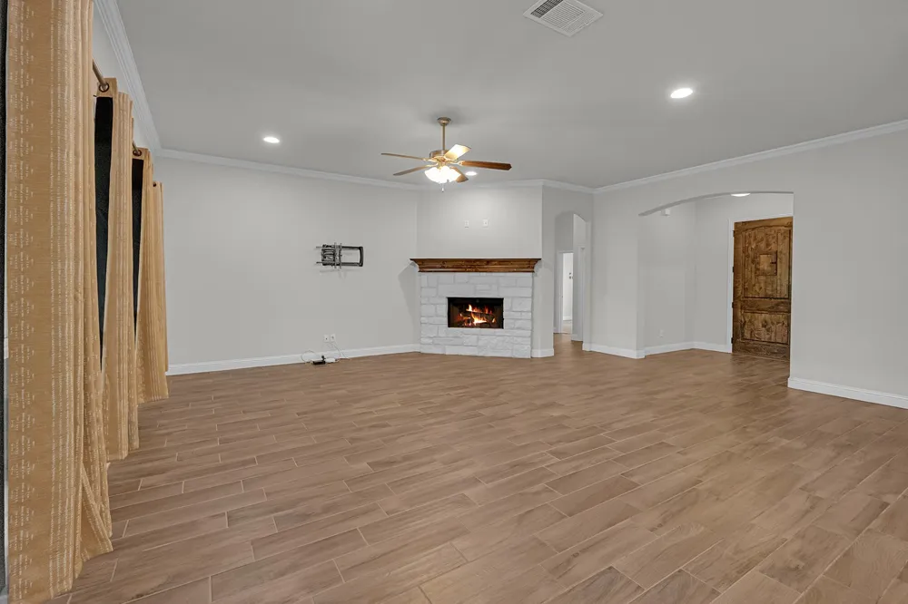 120 Lone Star Way Godley, TX 76044