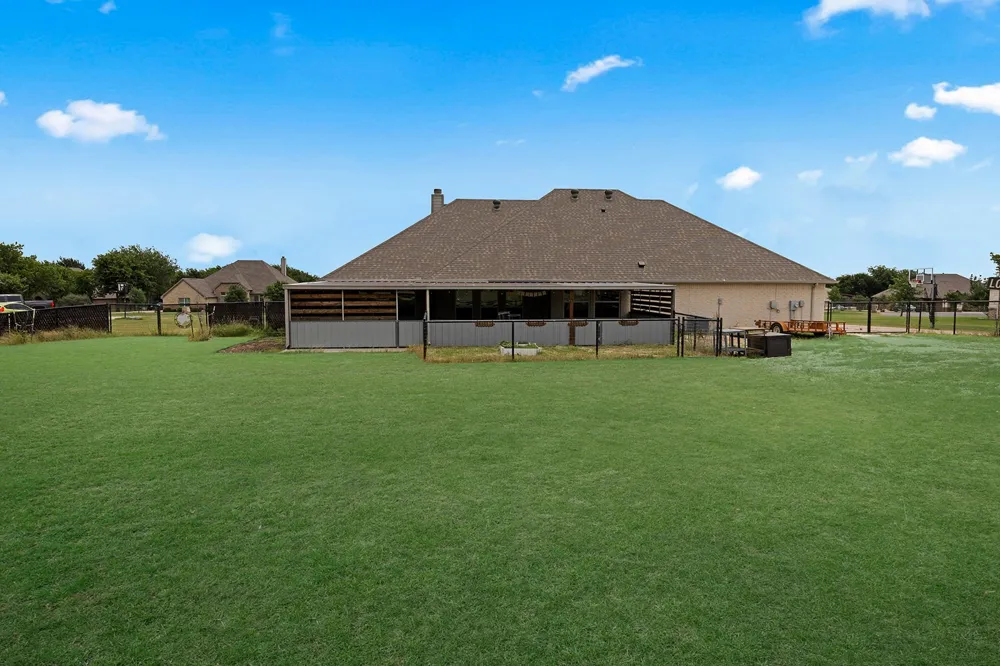 120 Lone Star Way Godley, TX 76044