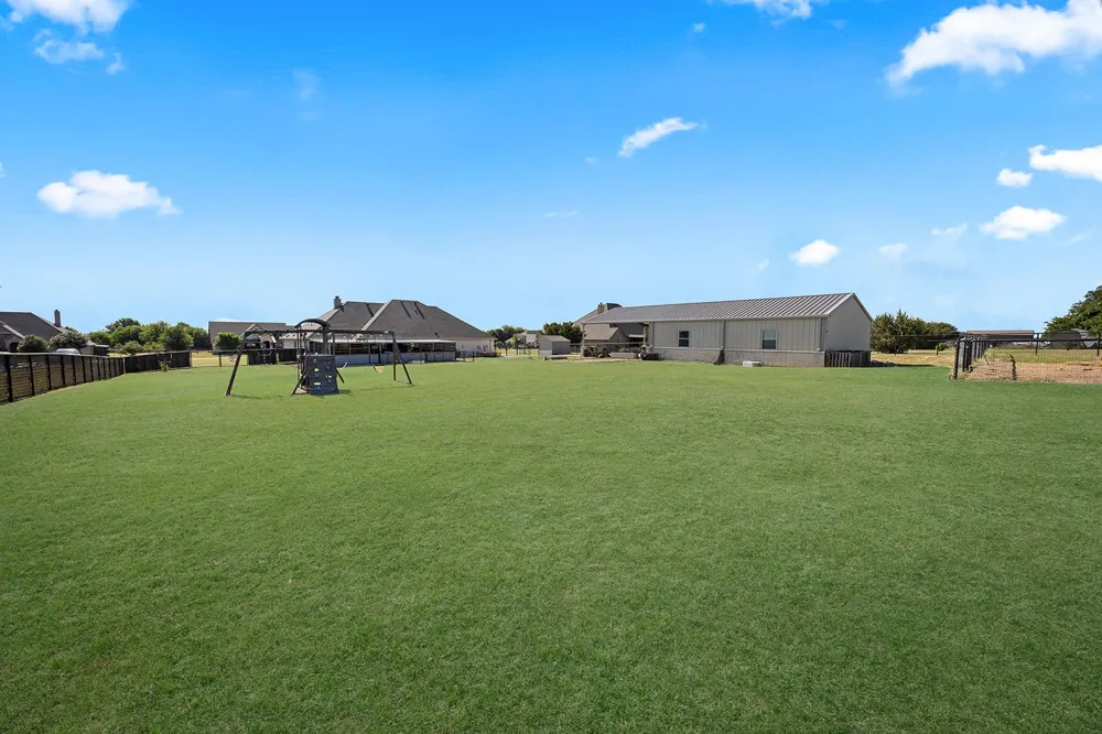 120 Lone Star Way Godley, TX 76044