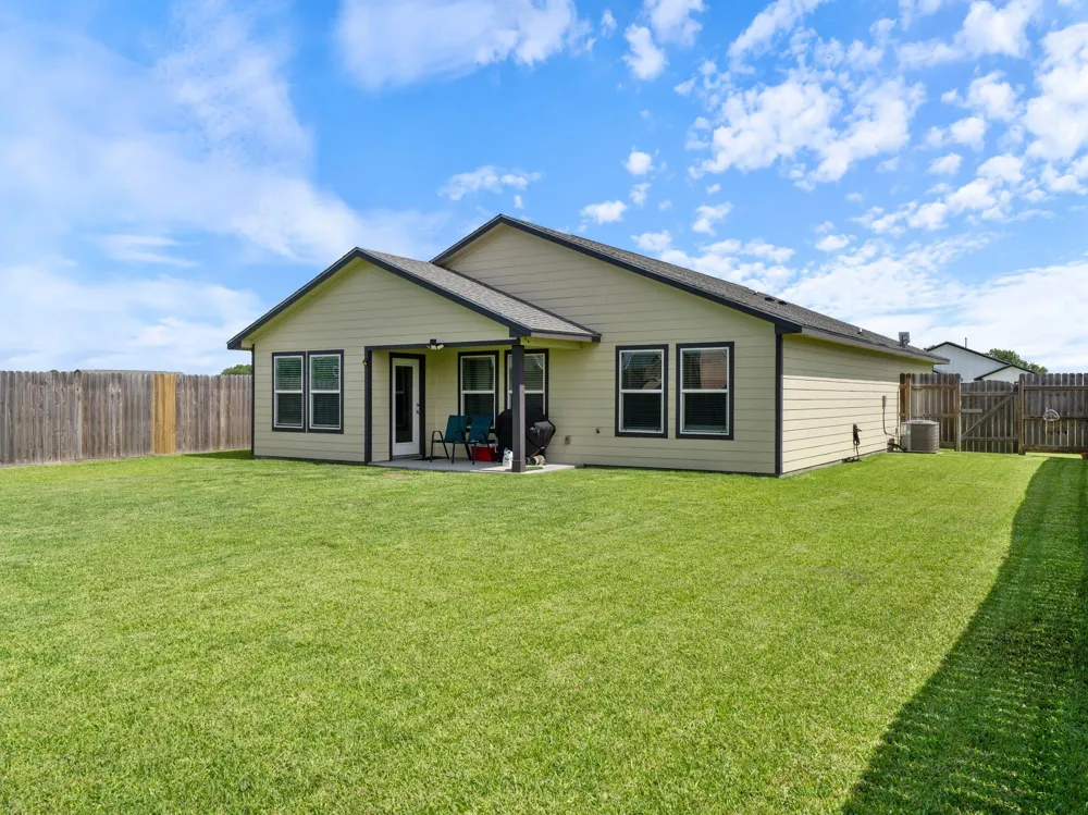705 Flycatcher Drive Palacios, TX 77465