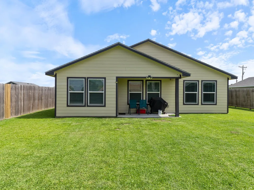 705 Flycatcher Drive Palacios, TX 77465
