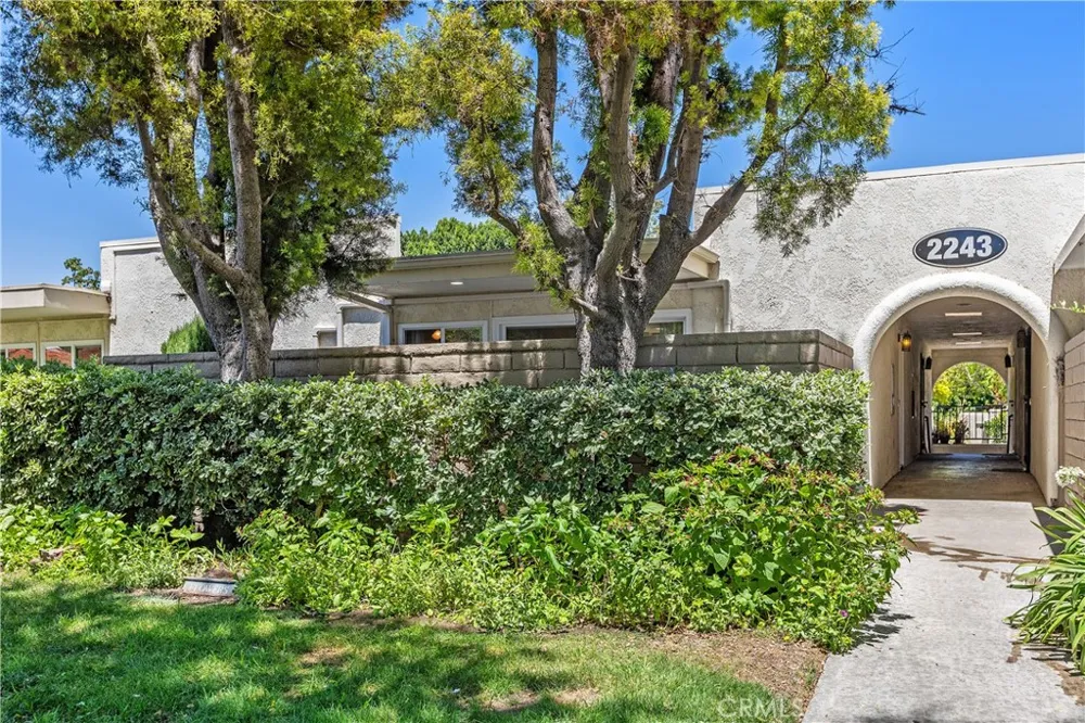 2243 Via Puerta # G Laguna Woods, CA 92637