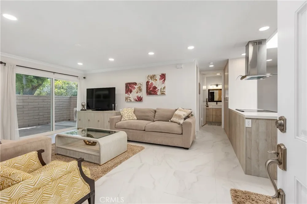2243 Via Puerta # G Laguna Woods, CA 92637
