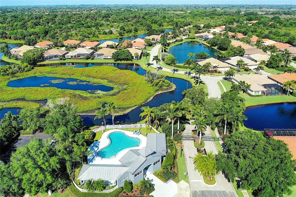 5133 FLAGSTONE DRIVE Sarasota, FL 34238