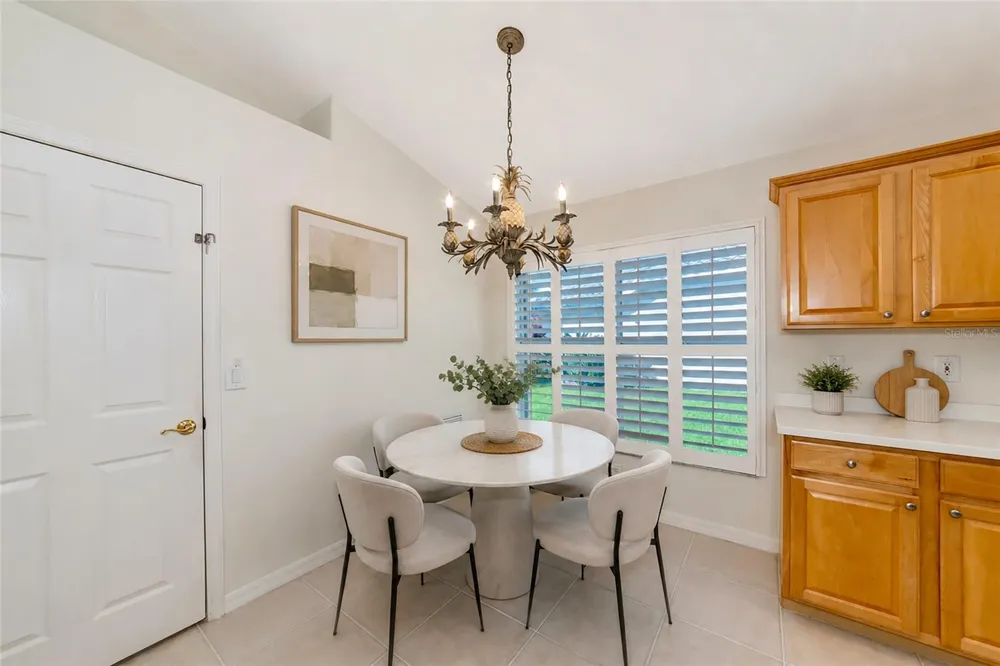 5133 FLAGSTONE DRIVE Sarasota, FL 34238