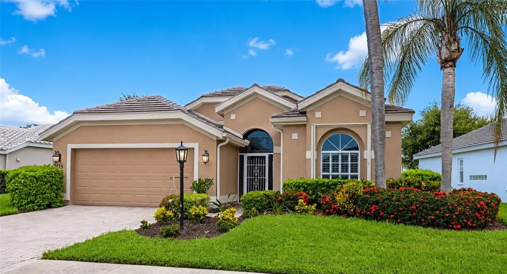 5133 FLAGSTONE DRIVE Sarasota, FL 34238