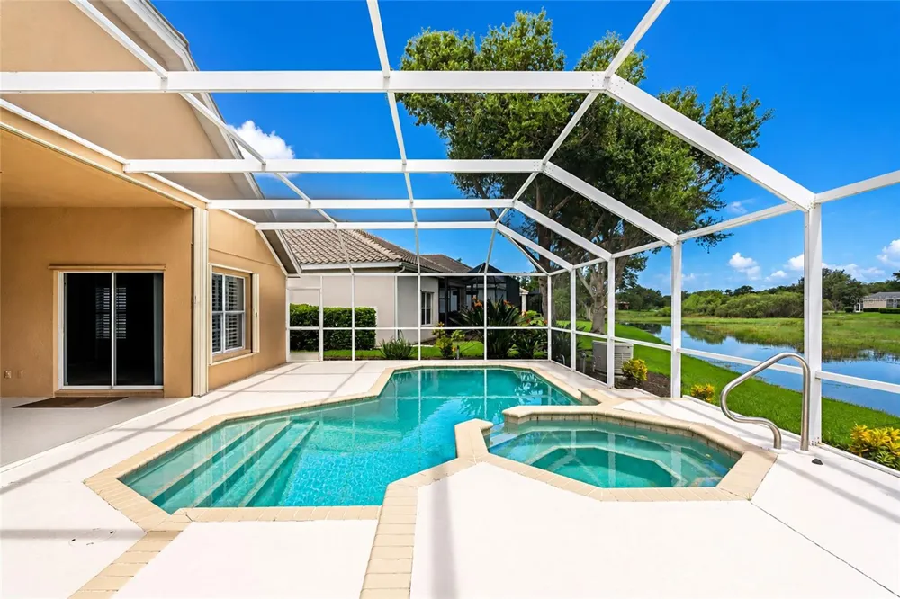 5133 FLAGSTONE DRIVE Sarasota, FL 34238