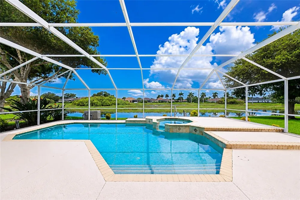 5133 FLAGSTONE DRIVE Sarasota, FL 34238