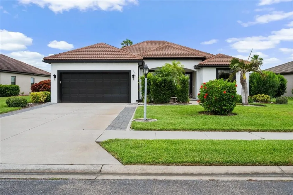 1835 BOBCAT TRAIL North Port, FL 34288
