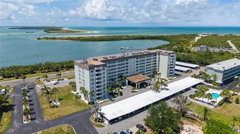 9 FORBES PLACE #205