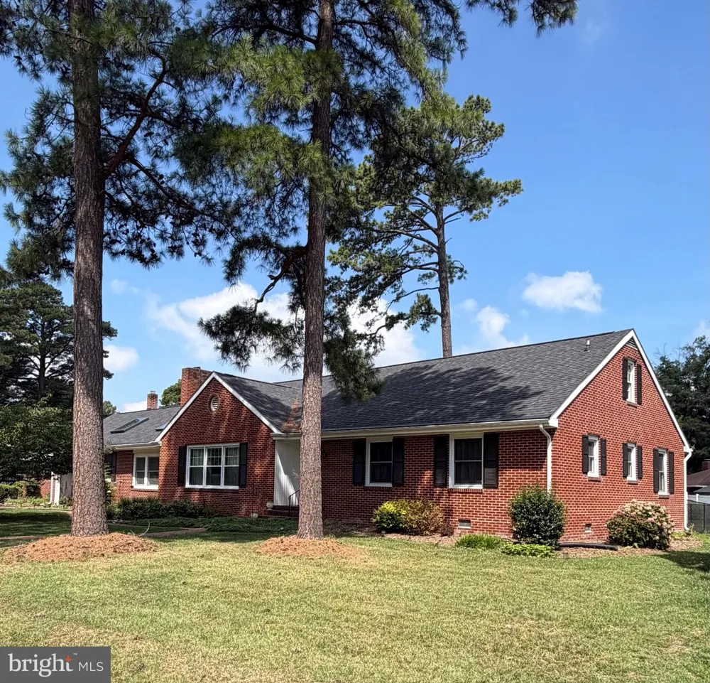 9 ALGONQUIN ROAD Cambridge, MD 21613