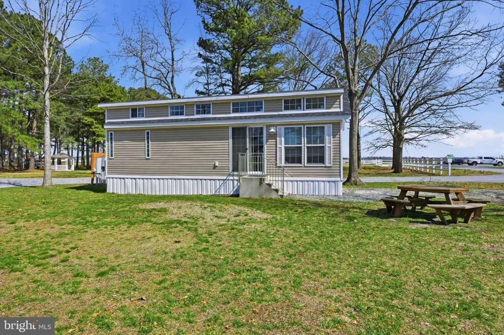 89 HUNTING QUARTER ROAD Greenwood, DE 19950