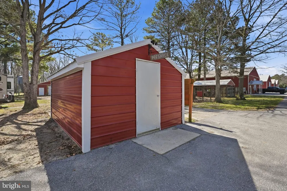 89 HUNTING QUARTER ROAD Greenwood, DE 19950