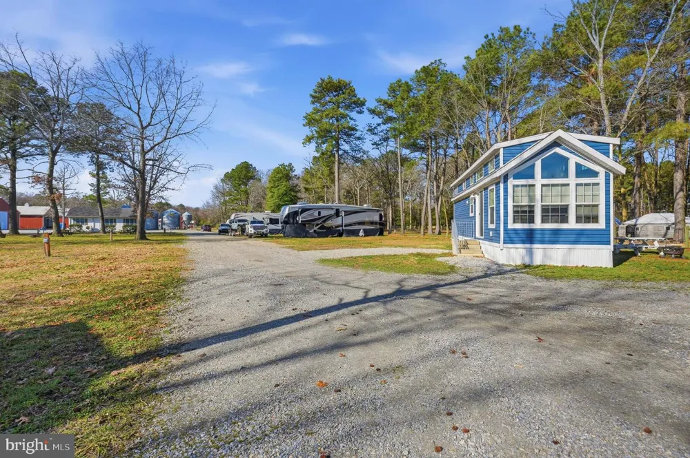 89 HUNTING QUARTER ROAD Greenwood, DE 19950