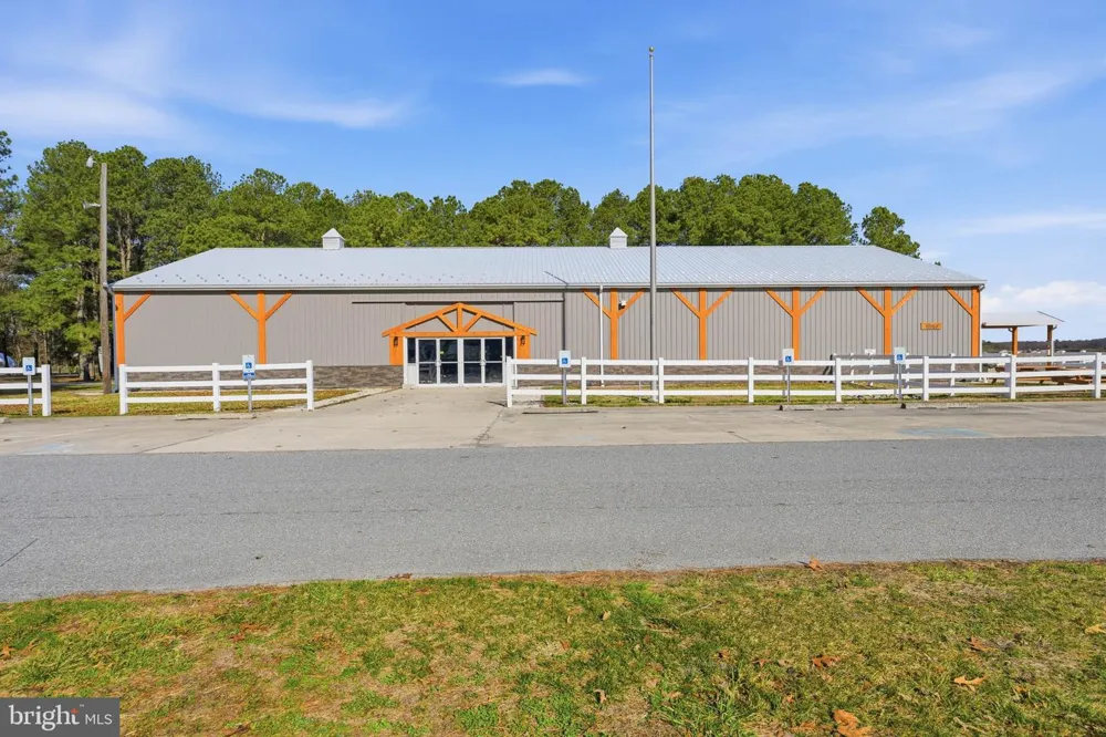 89 HUNTING QUARTER ROAD Greenwood, DE 19950