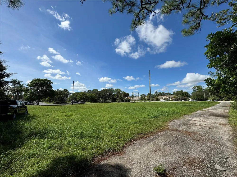 3494 S Jog Rd Green Acres, FL 33467