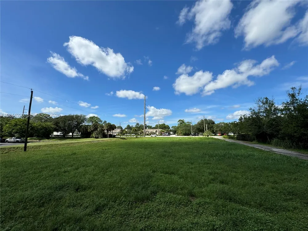 3494 S Jog Rd Green Acres, FL 33467
