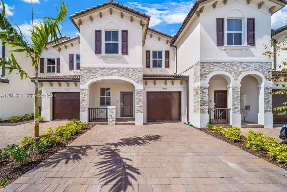 12942 NW 23rd Pl Miami, FL 33167