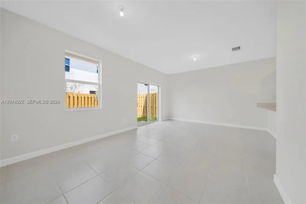 12942 NW 23rd Pl Miami, FL 33167